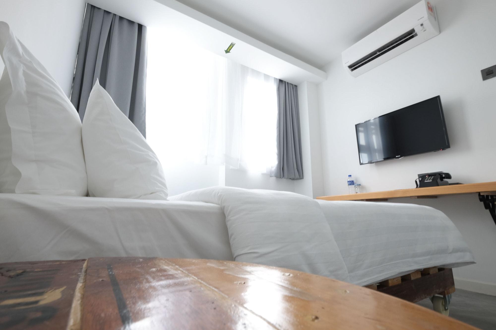 White Loft Hotel Malacca Eksteriør bilde