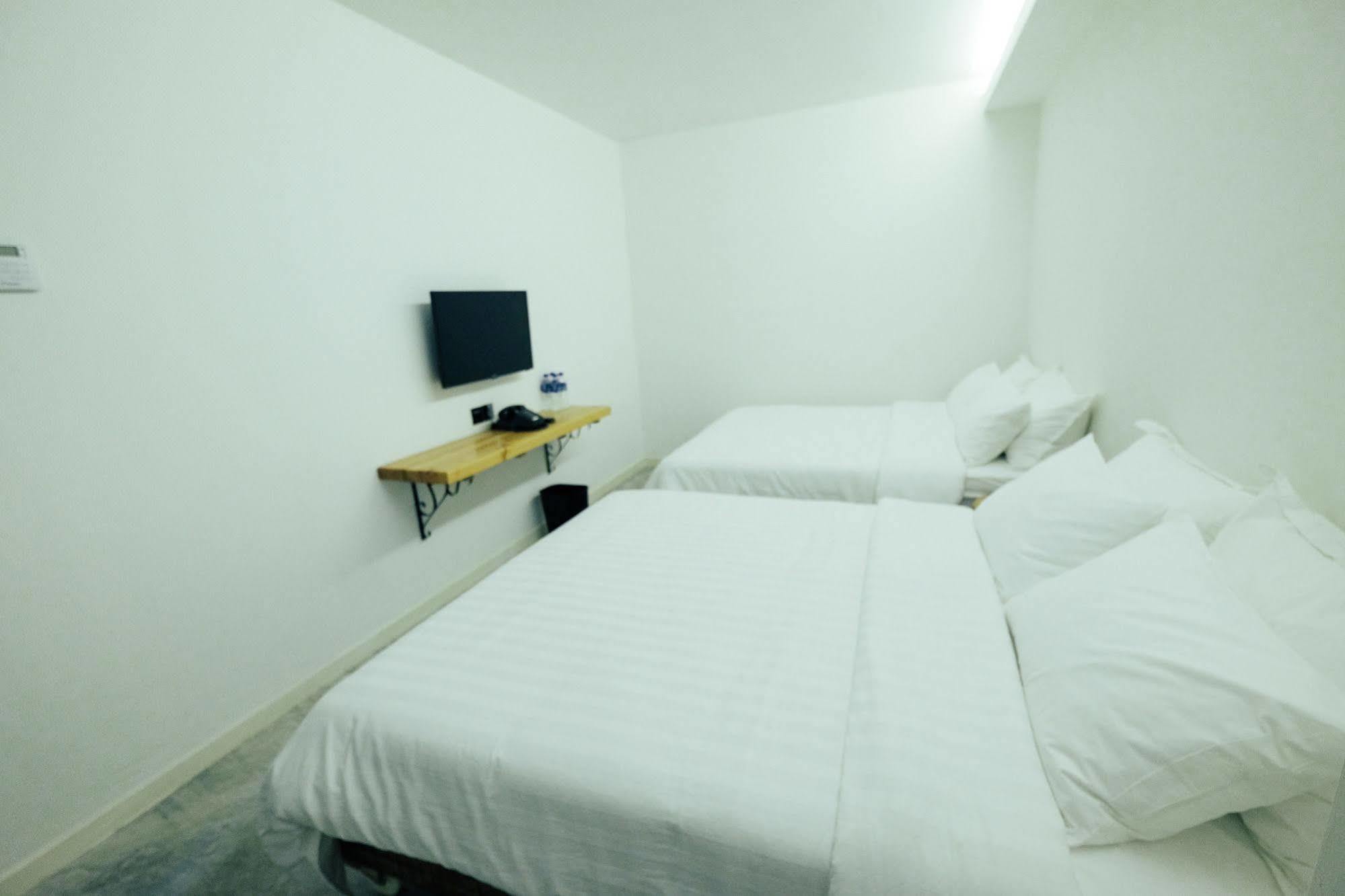 White Loft Hotel Malacca Eksteriør bilde