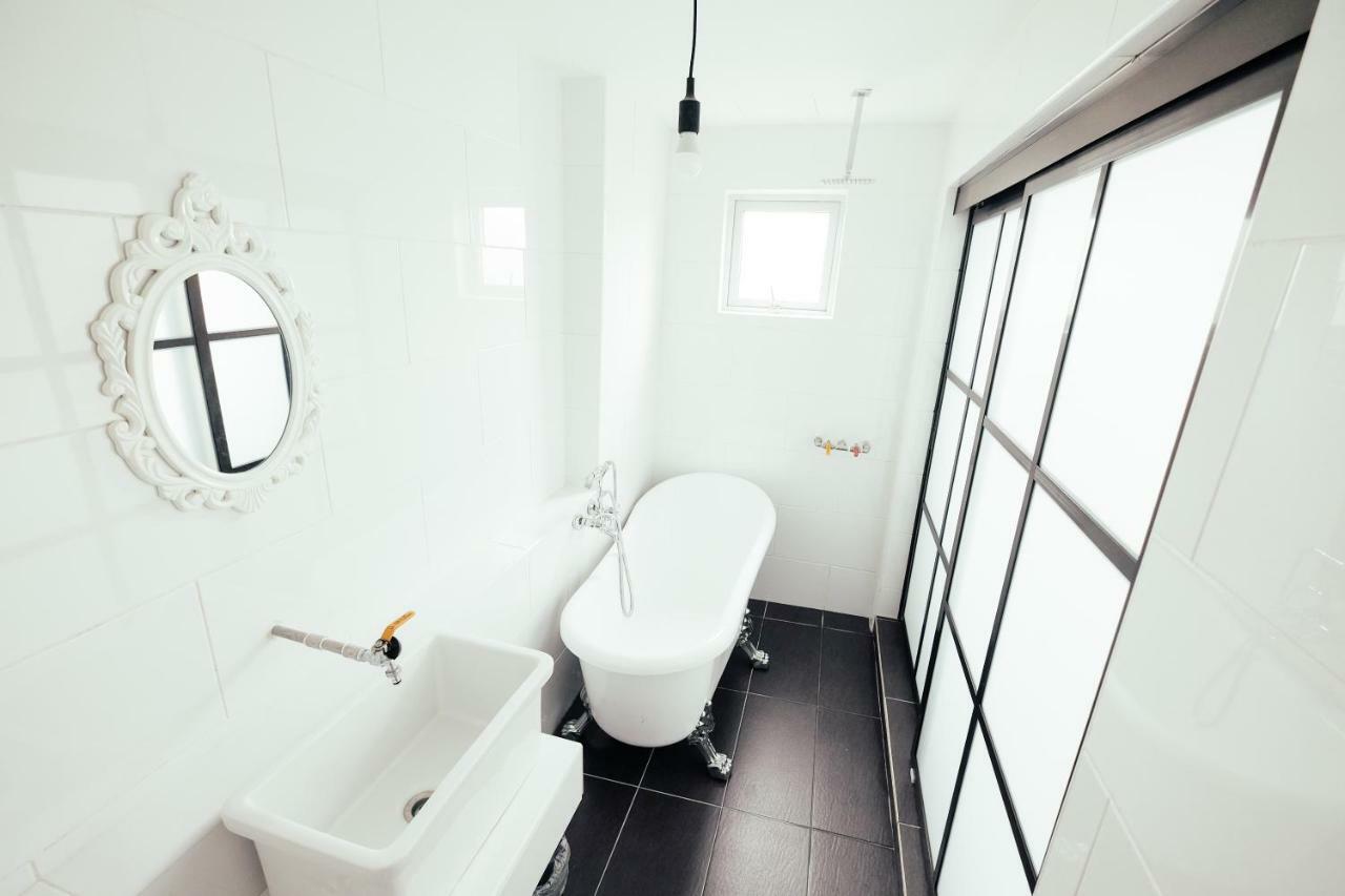 White Loft Hotel Malacca Eksteriør bilde